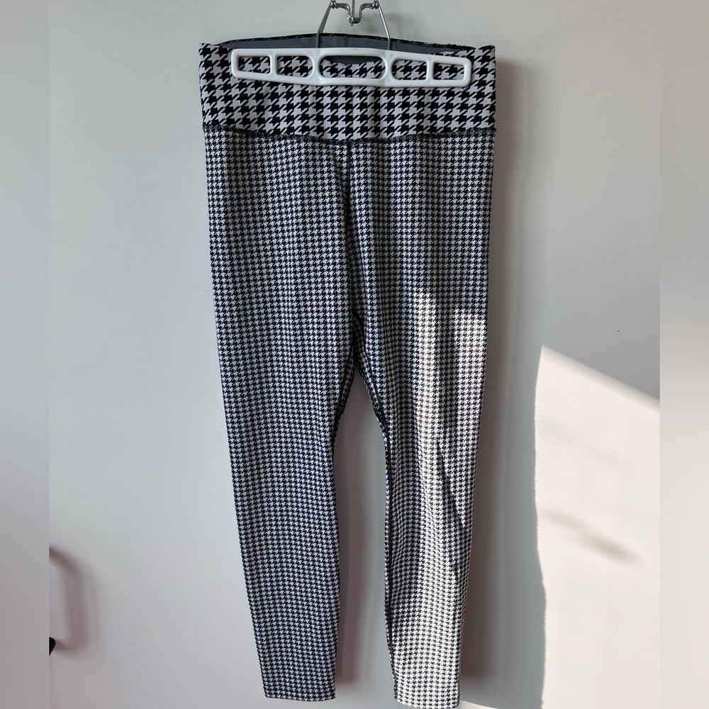 Nike Houndstooth Leggings